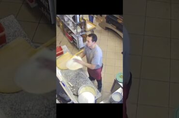 Fly with me #viral #pizza #pizzapie #food #italianfood #youtubeshorts #itspizzatime #youtubeshorts