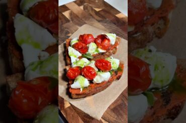 Crazy Bruschetta alla Ziggy 🍞🍅 #fyp #food #cooking #recipe #bruschetta #italy #foodie #shorts