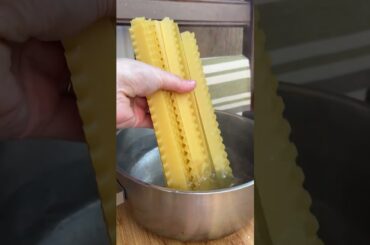 25/3/26: Ricette dall'Albania "Non è la solita pasta al forno…😍"