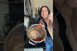 PASTA SAUCE 🍝 Canning Recipe from ballcanning 🫙 {The canning book I used is linked in my Amazon.}