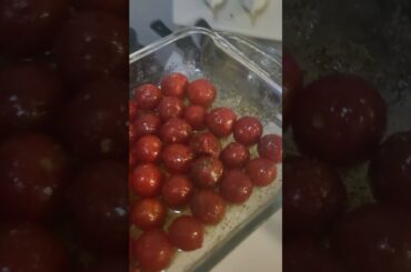 Homemade Cherry Tomato Sauce #cooking #cherrytomatosauce #homemadesauces #italian #pastarecipe #omg