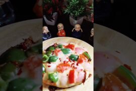 Readymade base Pizza Recipe❗😋#shorts #pizza #pizzarecipe#pizzalover #food #viral #trending