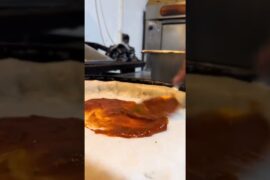 #pizza #fastfood #itspizzatime #food #pastatime #italianfood #pizzalover #howtomakewhitesaucepasta