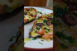 Roasted Eggplant Parmigiana that's Actually Lighter #healthyrecipe #eggplant #cooking