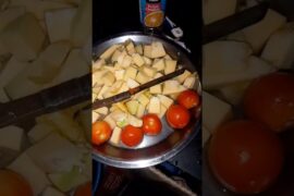 Italy Sambhar banae 😋#cooking #viralvideo #food #howtomakewhitesaucepasta