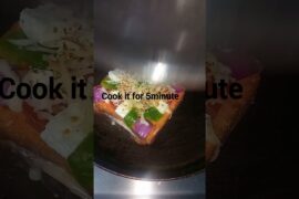 Viral bread pizza recipe 😋😋#pizza #youtubeshorts #shorts #viral