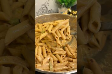 🧀 Creamy Cheesy Pasta Recipe in 10 Minutes 😍 #shorts #food #trending #pasta
