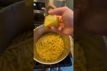 chicken spinach pasta  #cooking #food #easyrecipe #pasta #cookingshorts