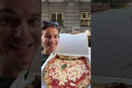 The Most Stressful Pizza Review of All Time 😂🇮🇹  #italy #naples #pizza #foodreview #travel