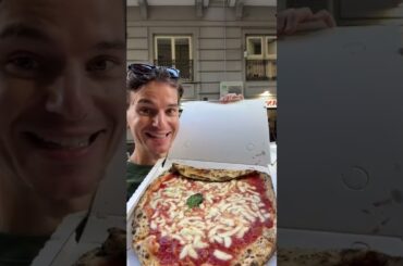 The Most Stressful Pizza Review of All Time 😂🇮🇹  #italy #naples #pizza #foodreview #travel