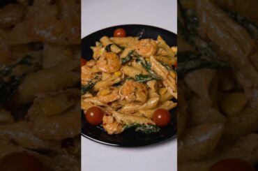 Buttery Garlic Prawns Over Silky Pasta 😋 #seafood #easyrecipe #foodshorts