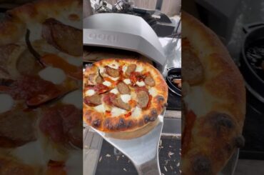 Italian Sausage #pizza #ooni #farmersmarket