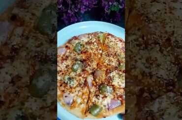 Easy Veg Pizza Recipe | Crispy, Cheesy & Delicious #recipe #shorts #food