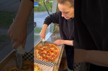 Pizza Street Food life.