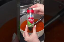 I love this viral soup recipe! But made it lower calorie and higher protein! Used this for meal prep