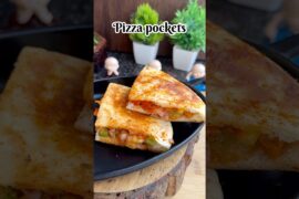Crispy cheesy pizza pockets 🍕🔥#viral  #recipe  #viral  #shorts #pizza