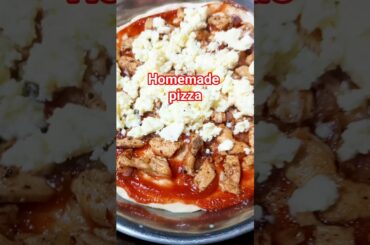 Homemade pizza 🍕😋#food #cooking #recipe #home #Hamidaskitchen