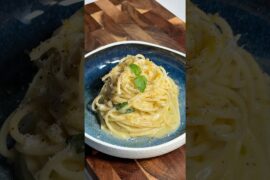 Crazy Spaghetti al Limone 🍋 #fyp #food #cooking #recipe #lemon #italy #foodie #tasty #pasta #shorts