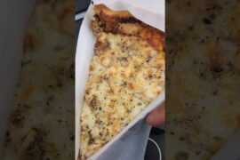 Trying Italian Fiesta 🍕 Pizzeria in Chicago for the First Time