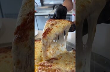 Who Eat The Most Pizza In The World 🍕🌎 #shorts #food #pizza