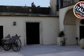 Chiusa Di Carlo Agriturismo | Noto, Italy | Hotel Review ⭐