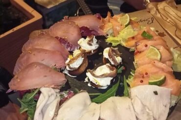 Il miglior tagliere di mare con salmone, pesce spada,tonno e alici