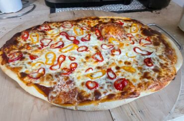 Pizza with bell pepper