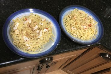 Fettuccine & Lobster - Garlic Butter Wine