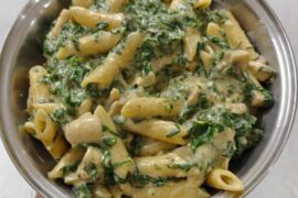 Spinach mushroom Alfredo