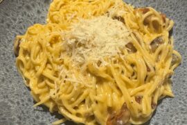 I went to Rome, bought a Pasta Machine and made real Carbonara back Home