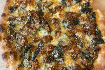 A few 12 inch pizzas, for lunch!