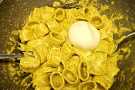 Rigatoni al Pesto di Pistachio