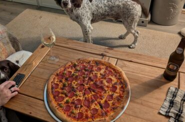 I've been loving making 18inch NY style pizza recently using a screen mesh and a pizza steel.