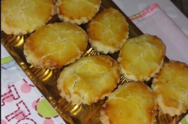 La mia colazione in puglia ...il pasticciotto Leccese con crema e amarene