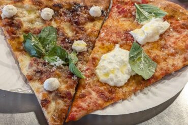 L'industrie fig jam/bacon and burrata slices