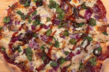 BBQ chicken pizza