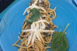 Spaghettone alla Nerano con zucchine e provolone podolico