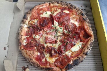 Tomato, mozzarella, salami, pepperoni, nduja & chilli