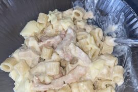 Hoy me comí una rica pasta a la carbonara