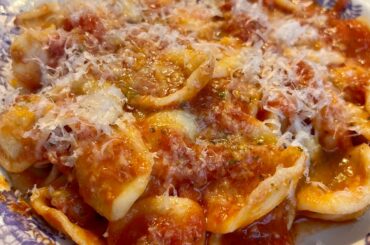 Orrechiette with tomato sauce