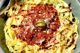 tagliatelle arrabiata con tonno