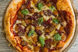 I usually struggle with vegetarian pizzas but this was good....