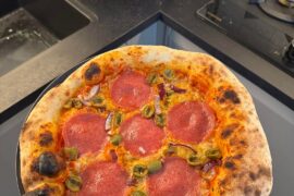 My usual 72hr cold ferment, baked in an electric pizza oven