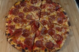 Day 136 of making pizza every day. Pepperoni and Garlic.