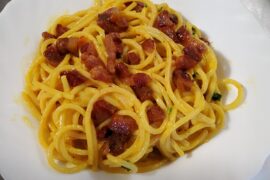 Fresh eggs it's carbonara time!