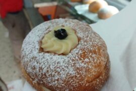 Il bombolone fritto con crema pasticcera 😋😋😋