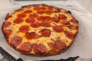 Some pan pizzas and garlic knots
