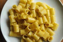 I don't normally take photos when I cook, but I finally figured out how to make eggy pasta sauces! This is Cacio e Uova I made for Easter.