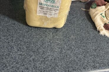 Grande mozzarella cheese