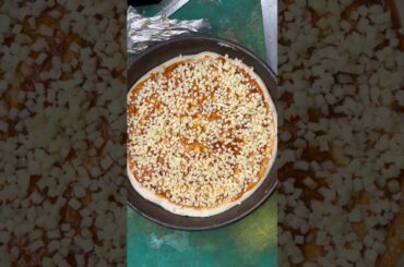 Farm House Cheese Burst Pizza 🍕😋#shorts#1millionviews#pizza#pizzalover#food#viralshorts